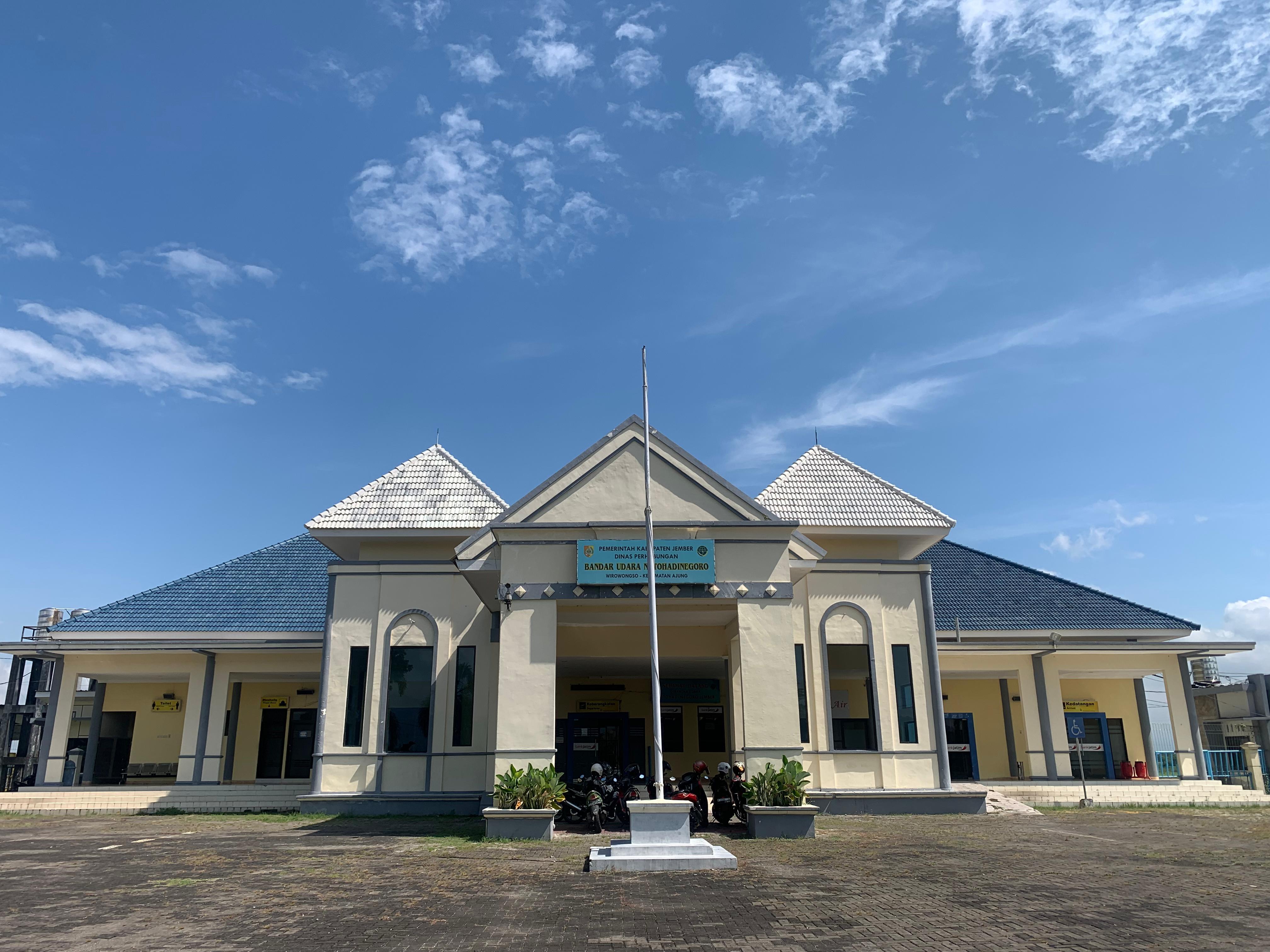 Noto Hadinegoro Airport